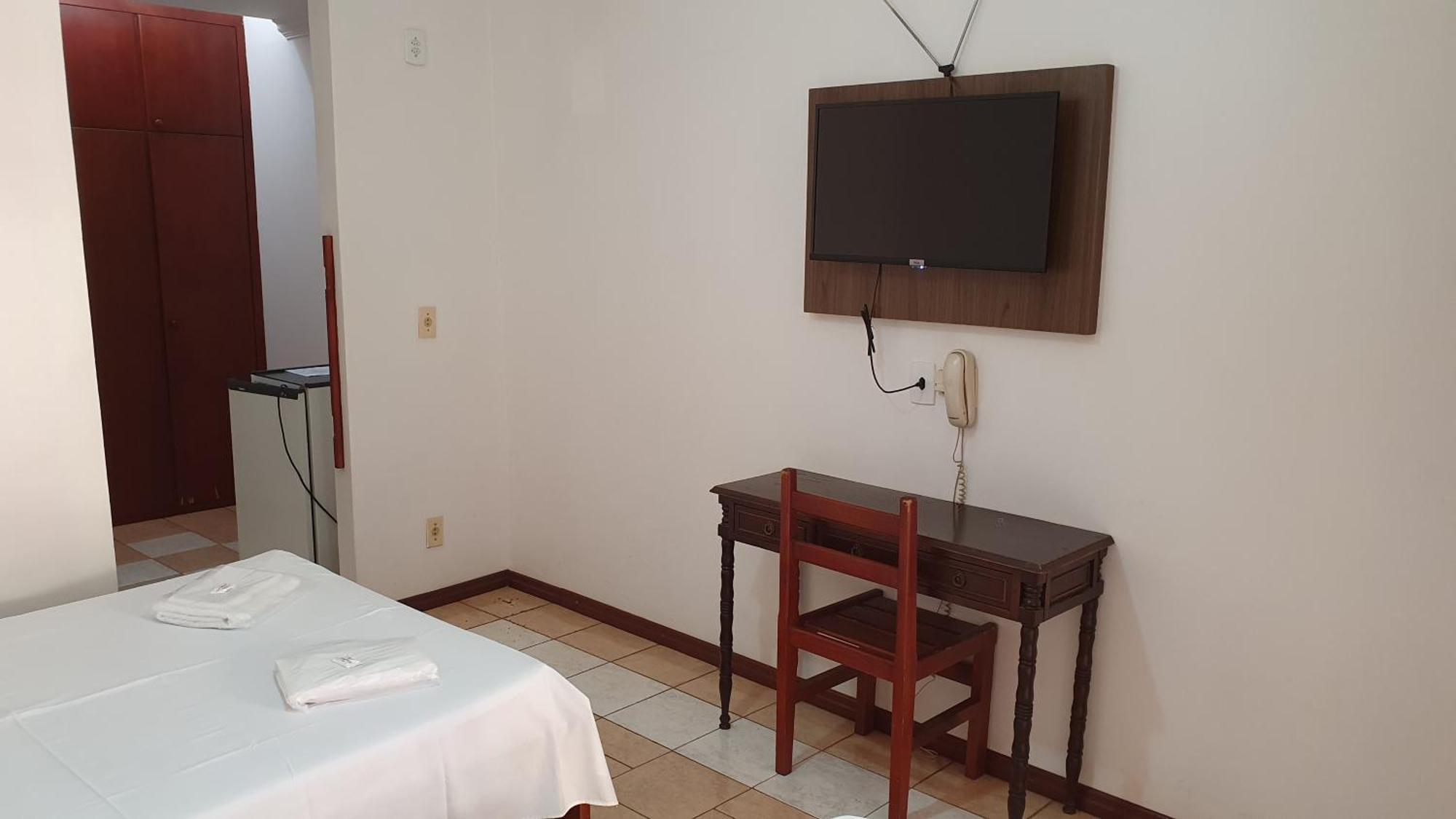 Hotel Sta Monica Marilia